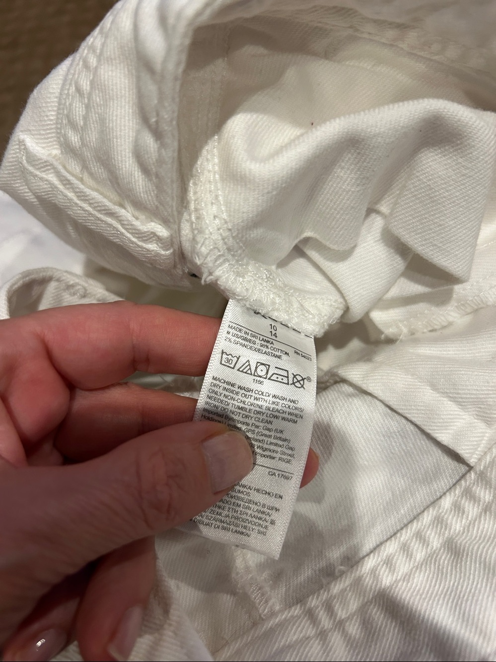 GAP Factory White High-Rise Wide-Leg Crop Jeans - Picture 13 of 13